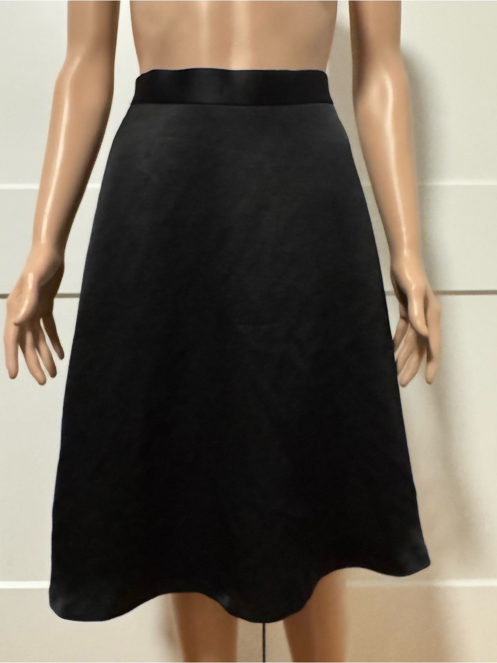Ann Taylor Classic Black A-Line Women Satiny Satin Skirt 00P 00 Petite